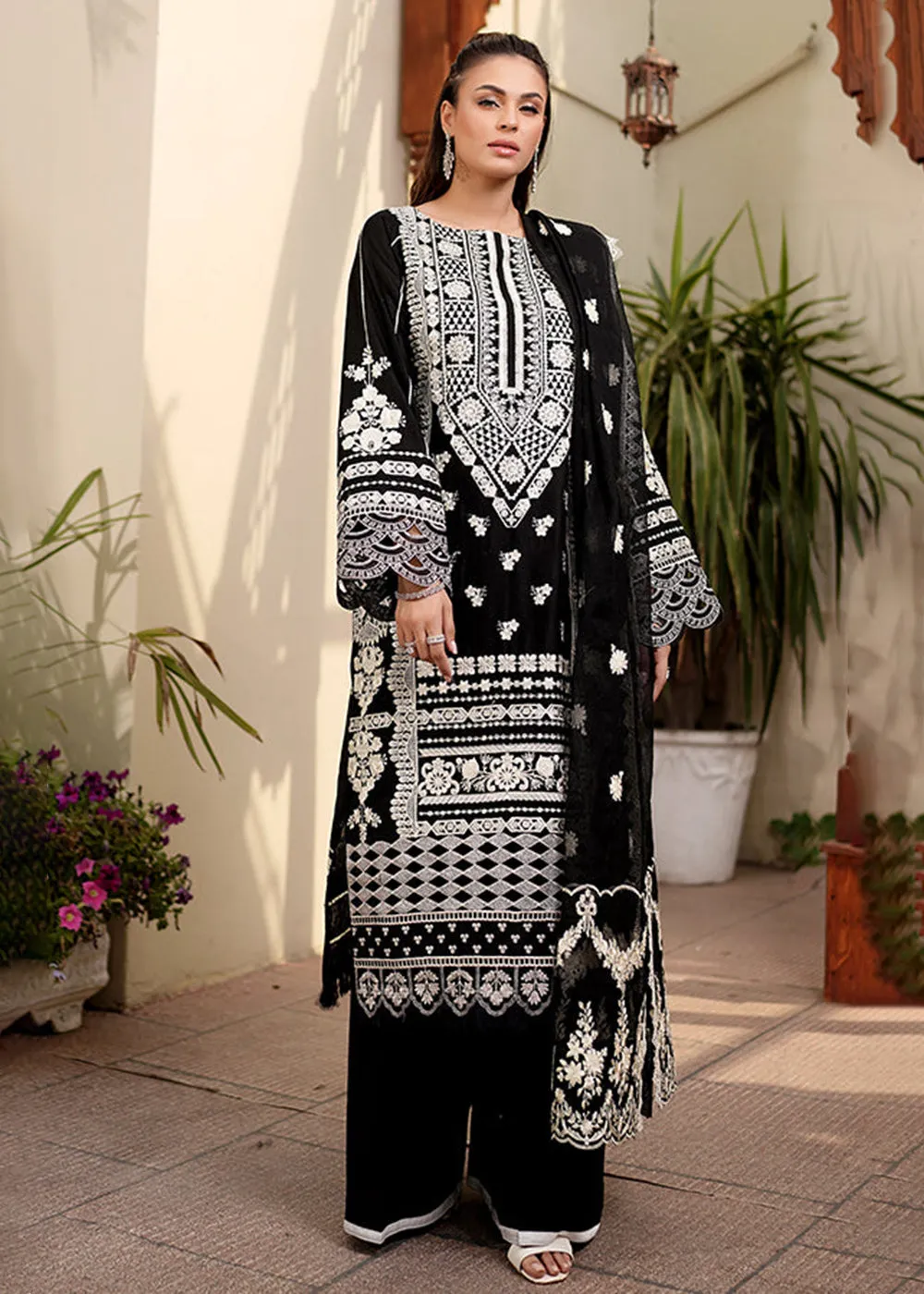 Black Lawn Dress - Bahaar Luxury Lawn '23 by Mariyam's - Lara B-1014