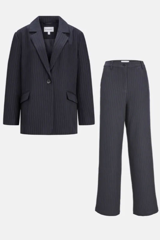 Oversized Blazer with Classic Suit Trousers - Package Deal (Navy Pinstripe)