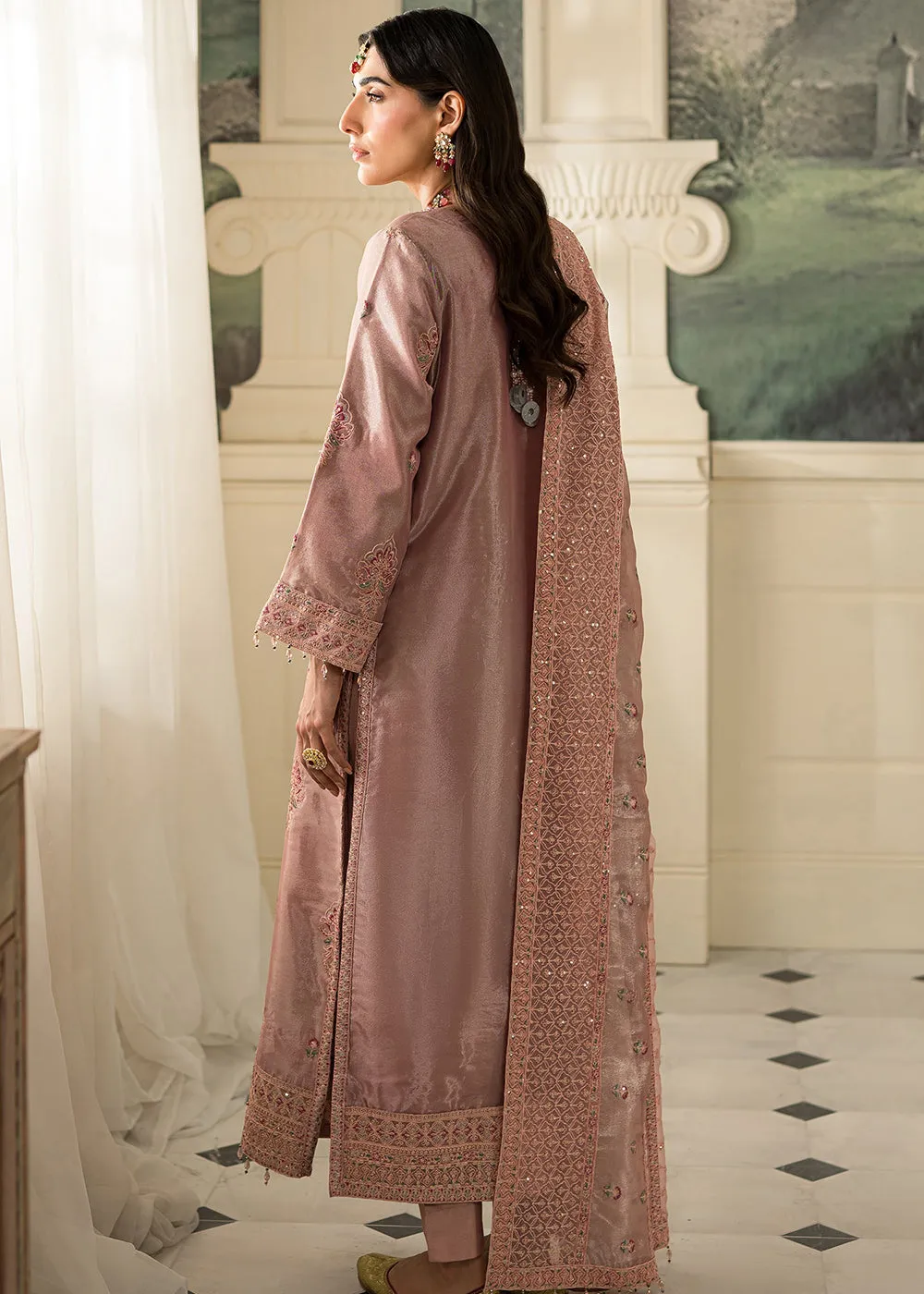 Suave Luxury Formals '24 by Emaan Adeel | Zale